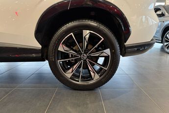 MG MOTOR UK HS, , hi-res
