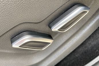 MG MOTOR UK HS, , hi-res