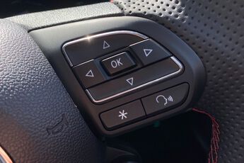 MG MOTOR UK HS, , hi-res