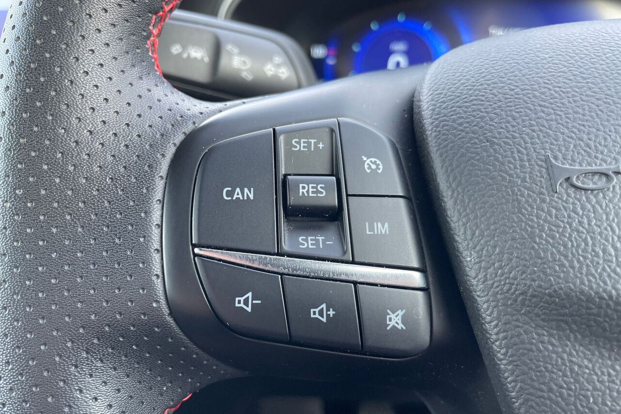 FORD FOCUS, , hi-res