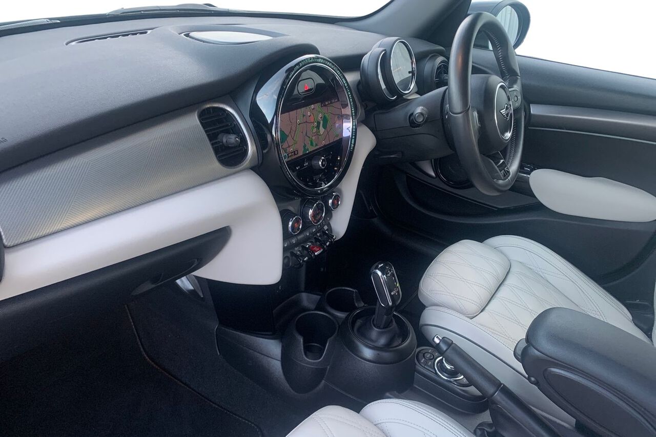MINI HATCHBACK, , hi-res