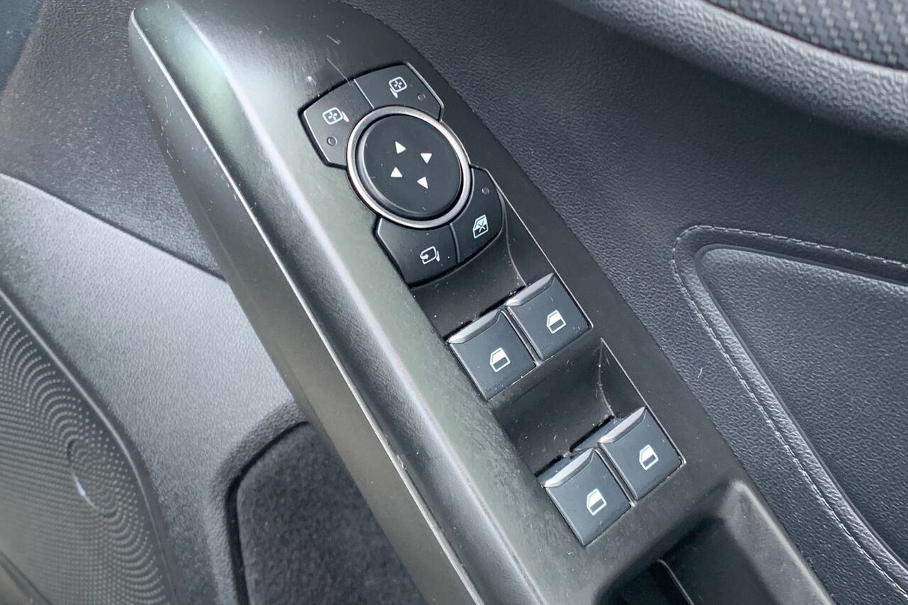 FORD FOCUS, , hi-res