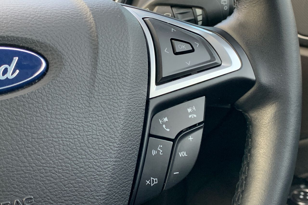 FORD MONDEO, , hi-res