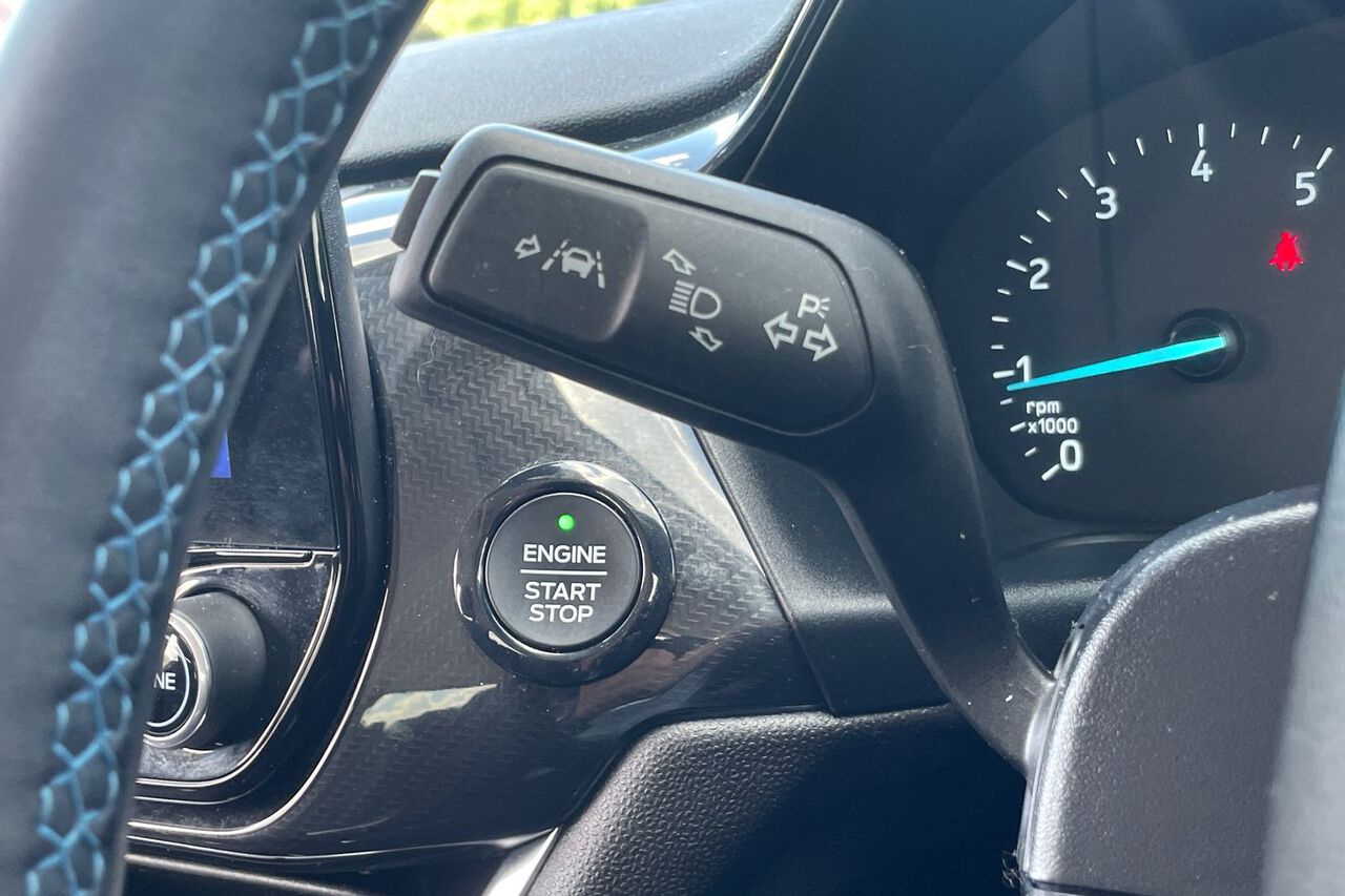 FORD FIESTA, , hi-res