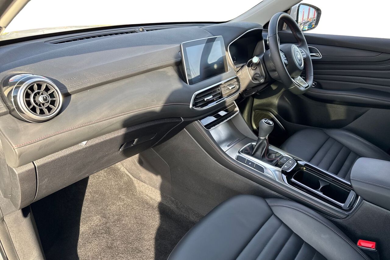 MG MOTOR UK HS, , hi-res