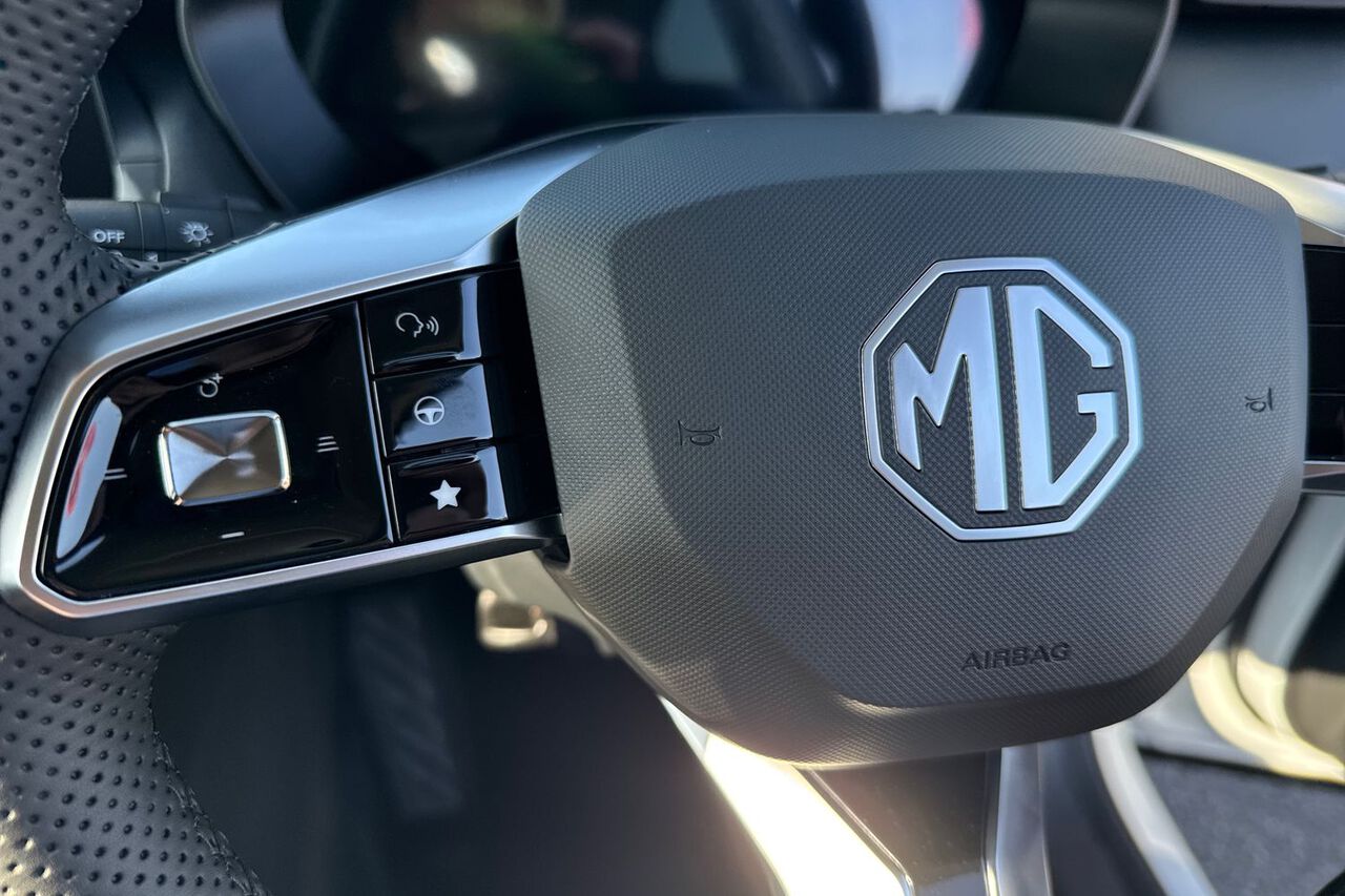 MG MOTOR UK ZS, , hi-res