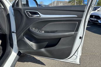 MG MOTOR UK ZS, , hi-res