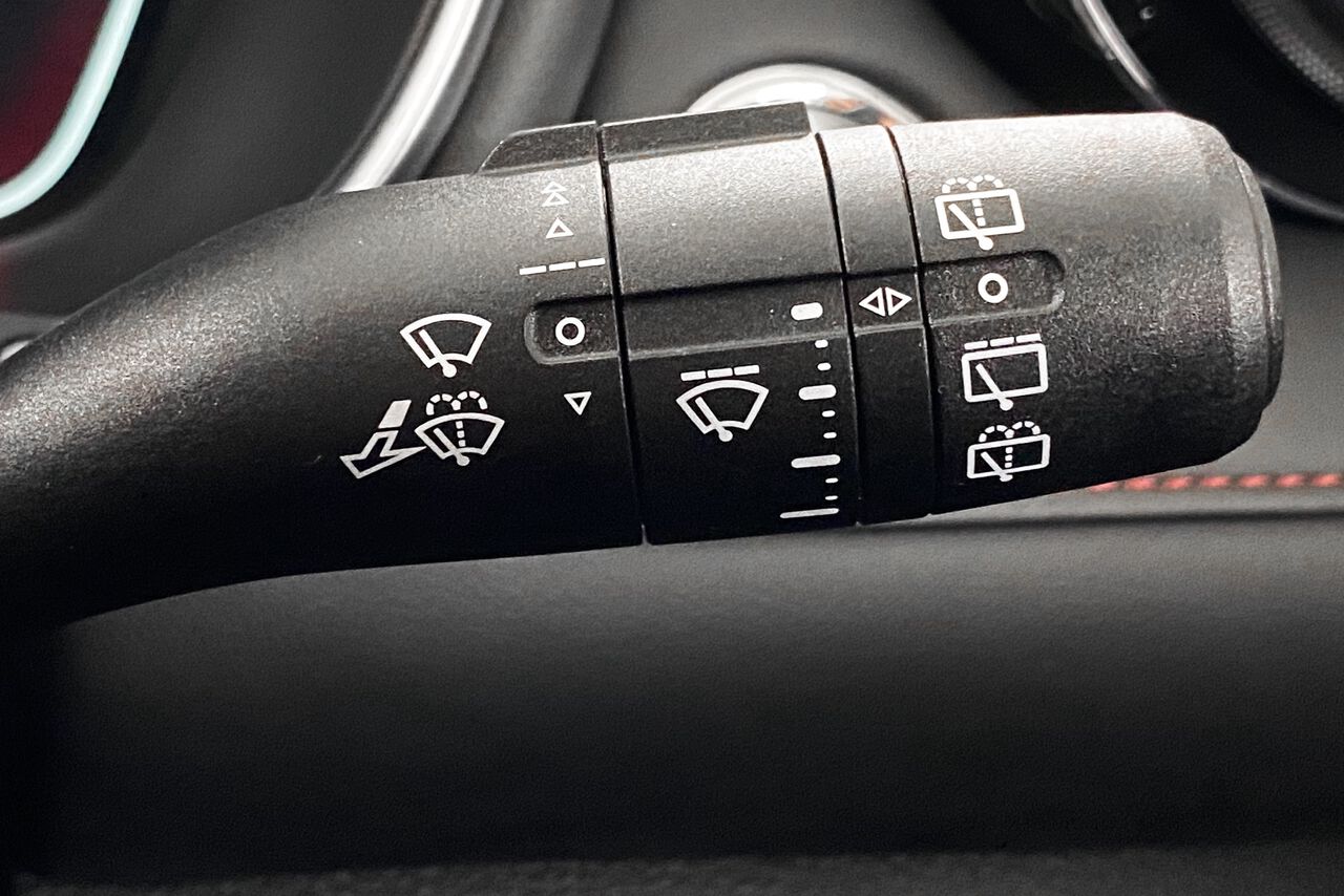 MG MOTOR UK HS, , hi-res
