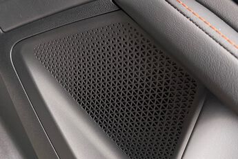 MG MOTOR UK HS, , hi-res