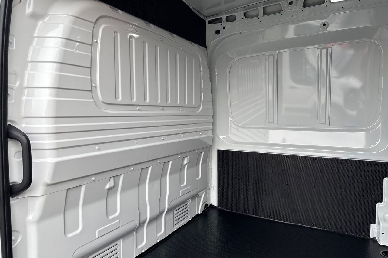 MAXUS DELIVER 9, , hi-res