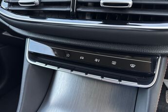 MG MOTOR UK HS, , hi-res