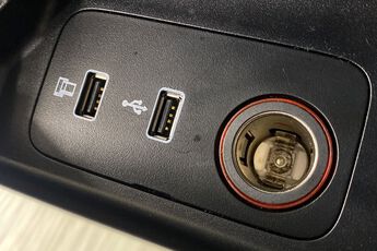 MG MOTOR UK HS, , hi-res