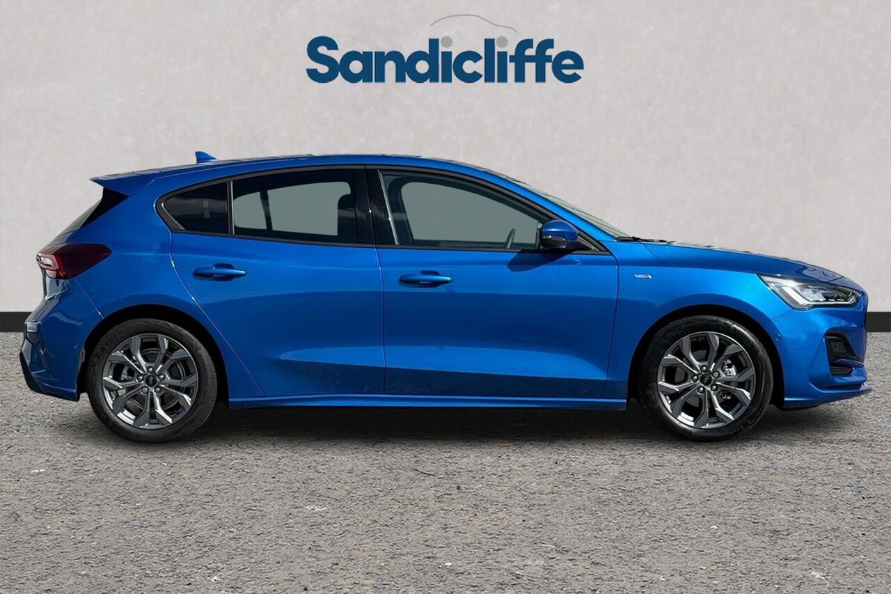 FORD FOCUS, , hi-res