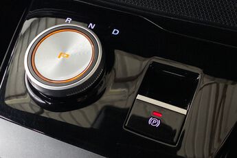 MG MOTOR UK MG4, , hi-res