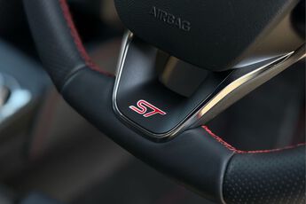 FORD FOCUS, , hi-res