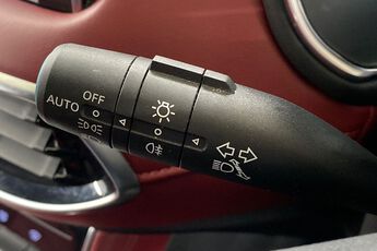 MG MOTOR UK HS, , hi-res