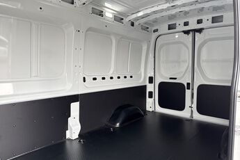 MAXUS DELIVER 9, , hi-res