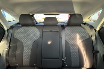 MG MOTOR UK HS, , hi-res