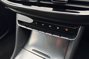 MG MOTOR UK HS, , hi-res