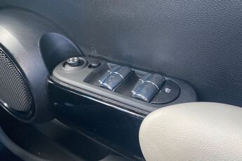 MINI HATCHBACK, , hi-res