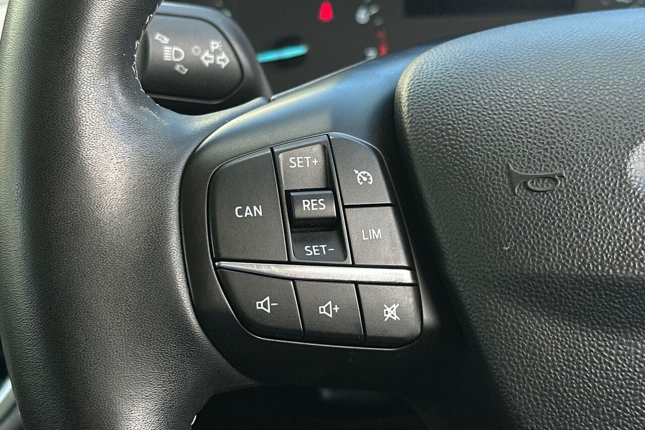 FORD FIESTA, , hi-res