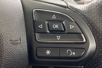 MG MOTOR UK HS, , hi-res